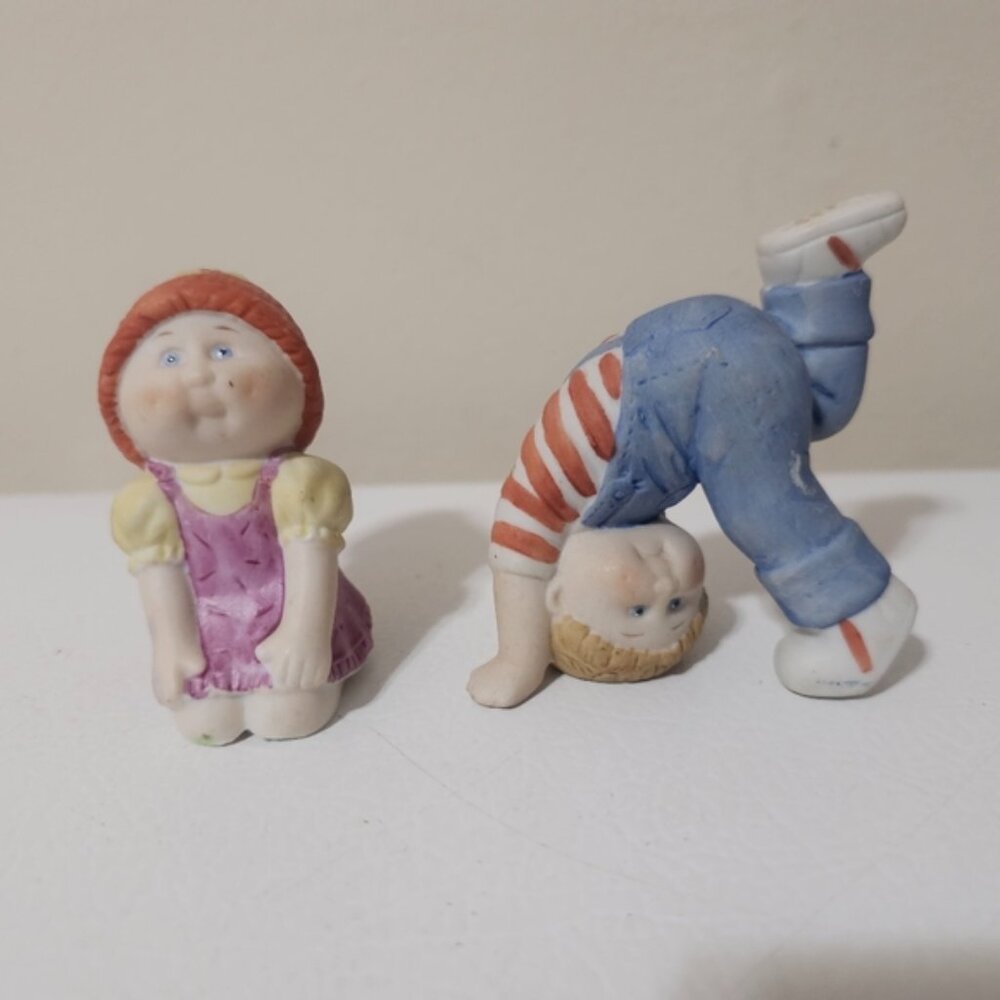 Vintage 1984 Cabbage Patch Porcelain Figures  Set of 2  3”